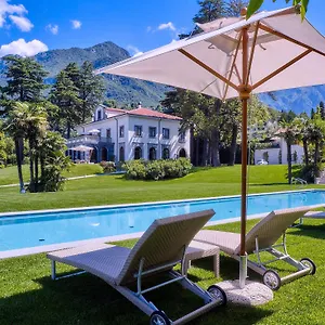 https://villa-lario-resort-mandello.it-lombardy.com